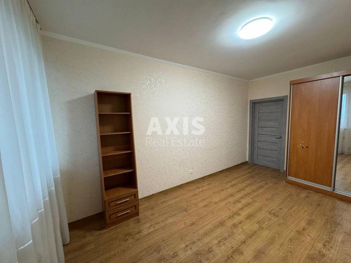 3k apartment vul. Geroi'v Oborony 10а12