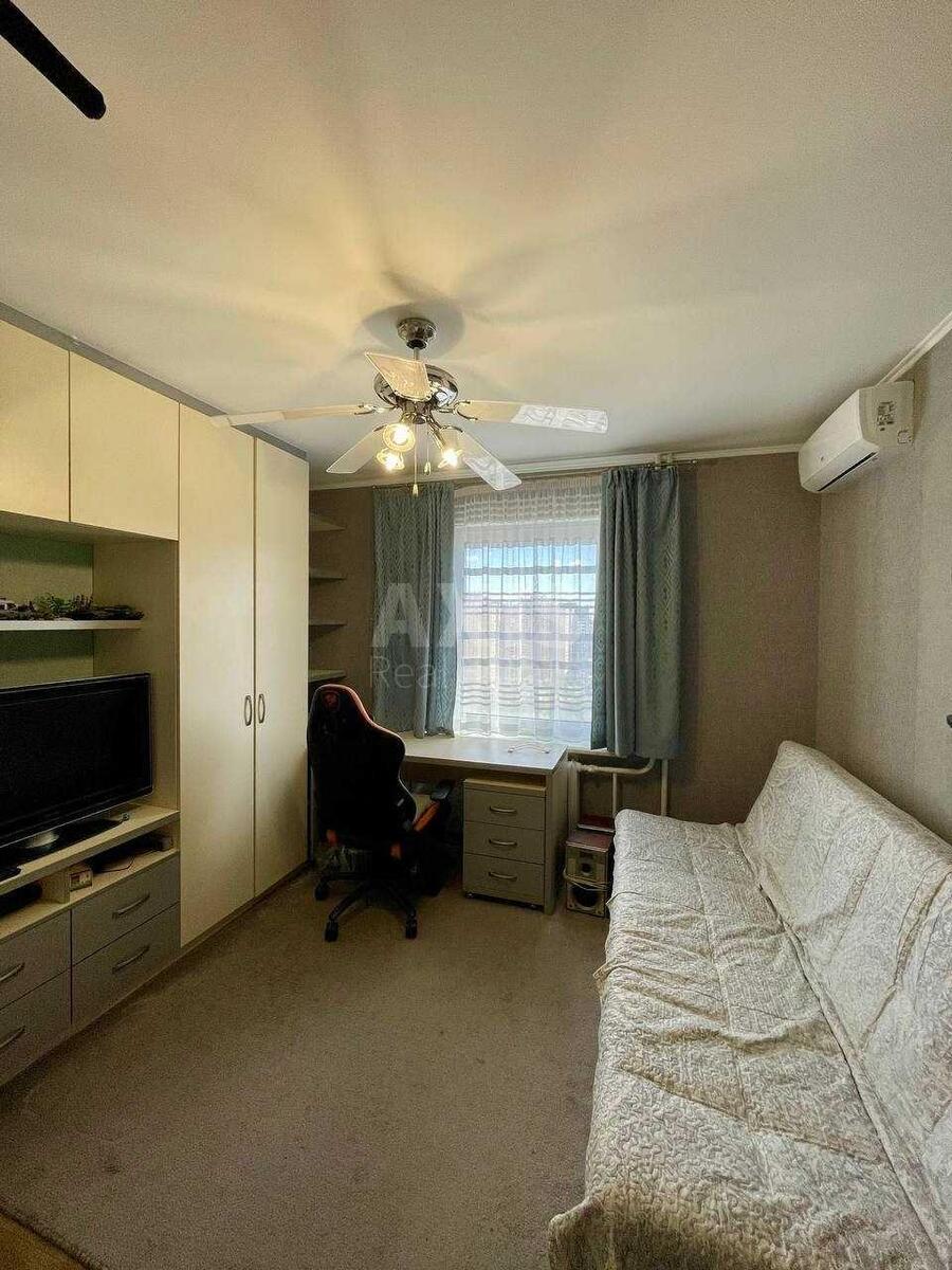 3k apartment vul. Urlivs'ka 38А600249