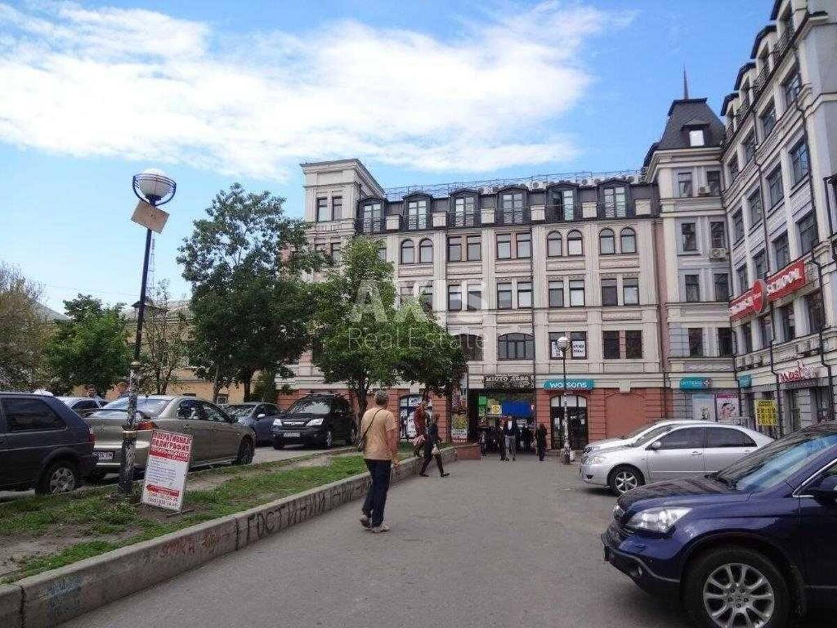 Об'єкт торгівлі вул. Сковороди Григорія 5А, 220м2