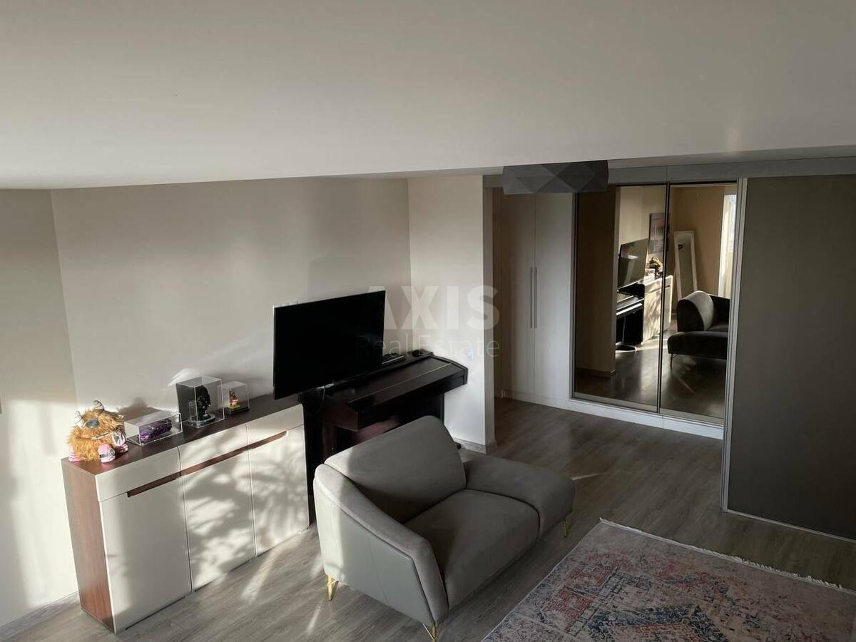 3k apartment bul. Darnyc'kyj 83