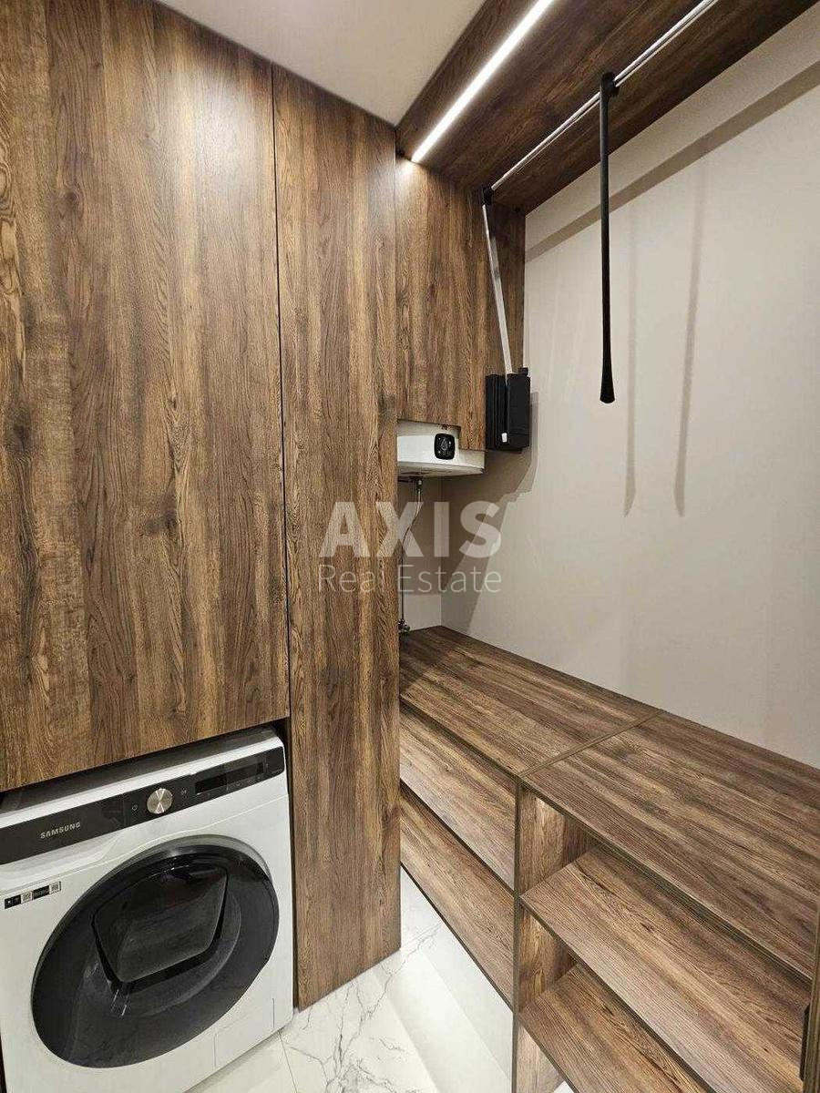 3k apartment bul. Ryl's'kogo Tadeja 16