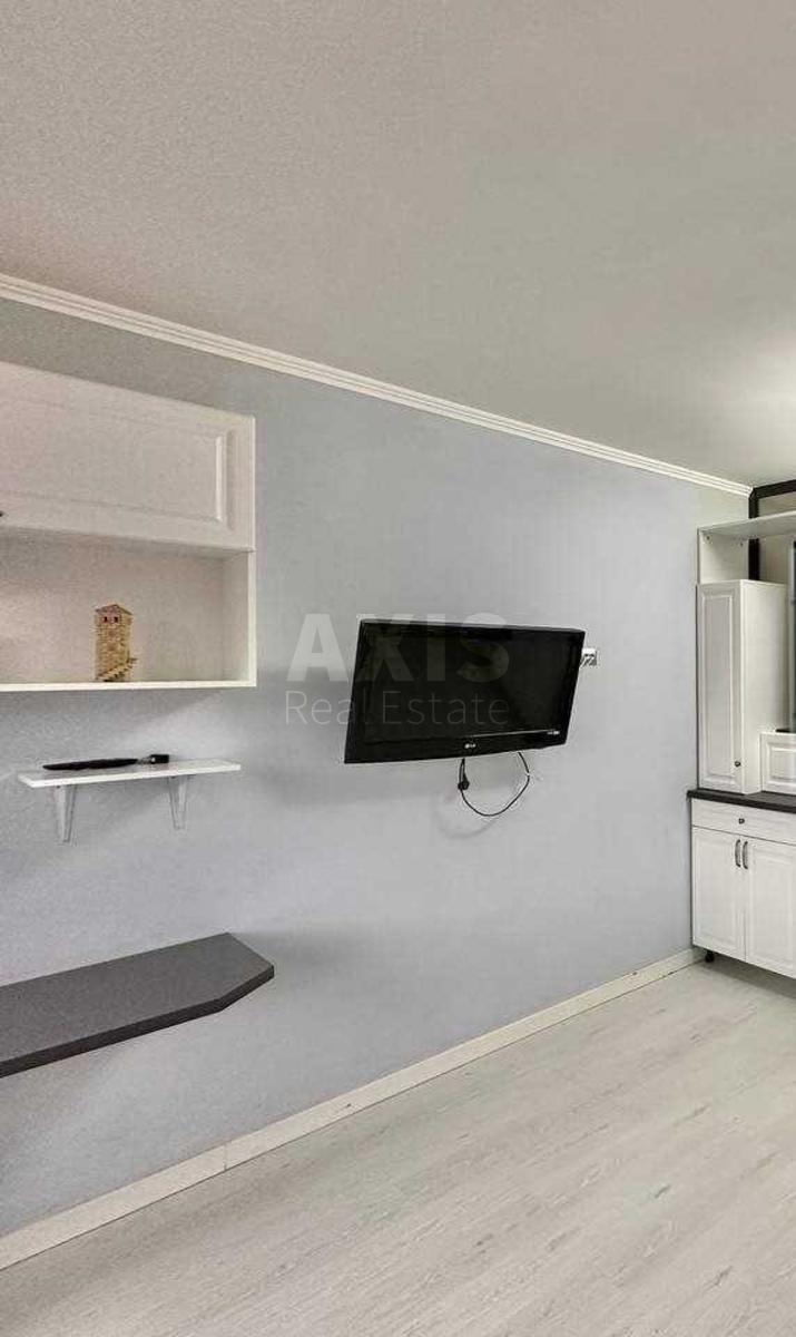 2k apartment vul. Myhajla Maksymovycha 3Г1