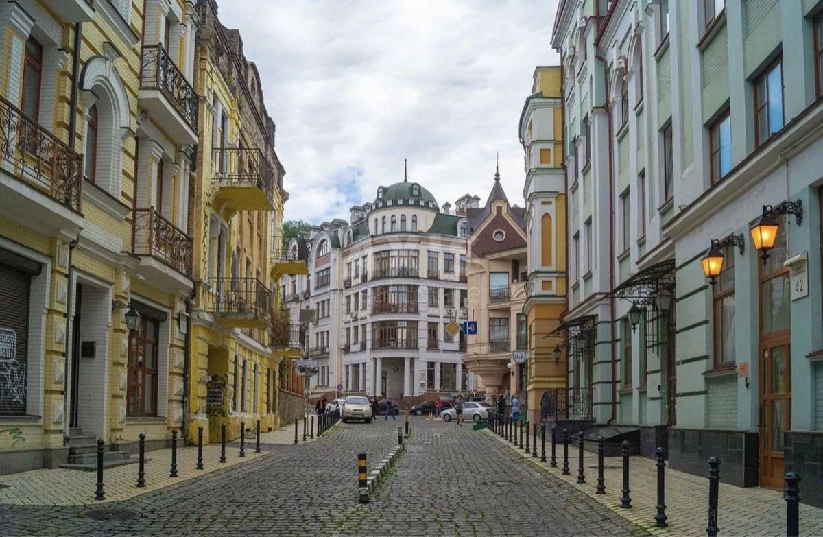 1k apartment vul. Nyzhn'ojurkivs'ka 13