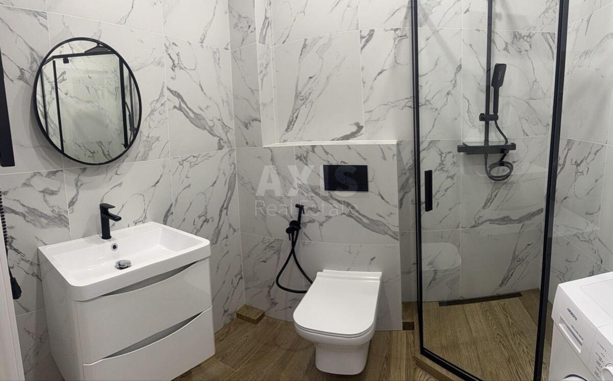 1k apartment vul. Saljutna 2Б7