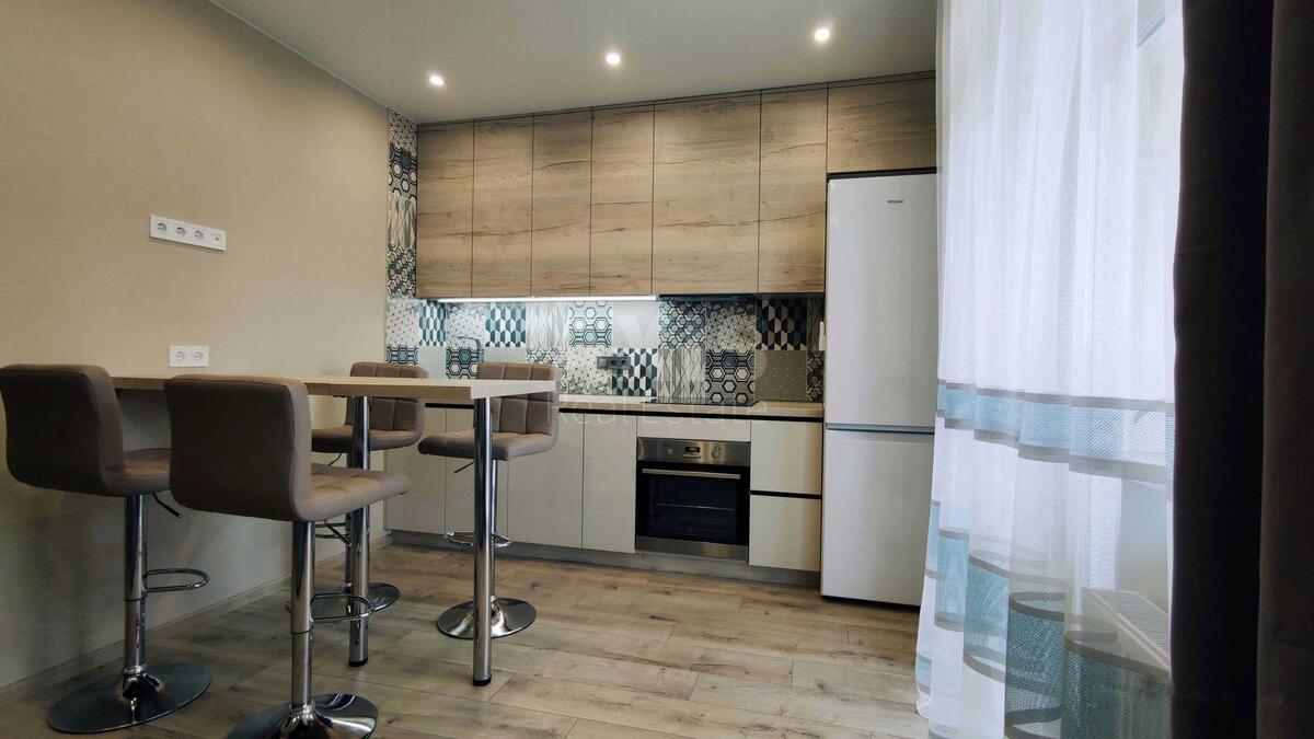 1k apartment pr-t Peremogy 674