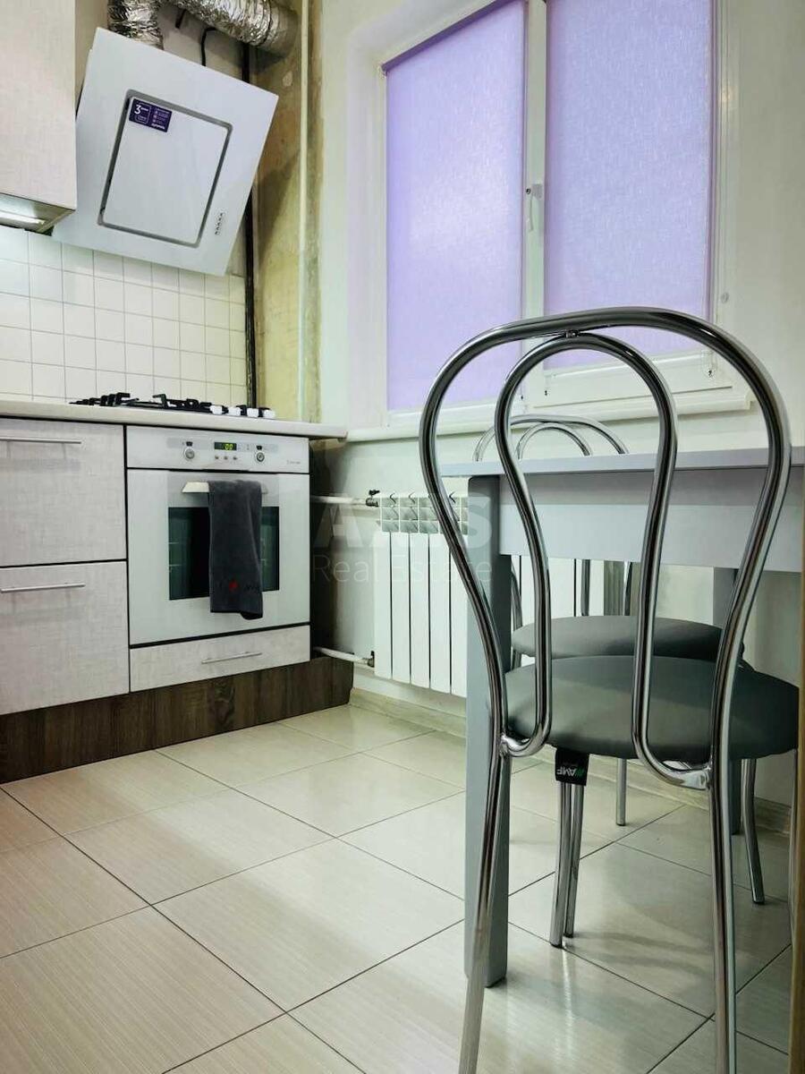 2к квартира ул. Туполева Академика 11568657