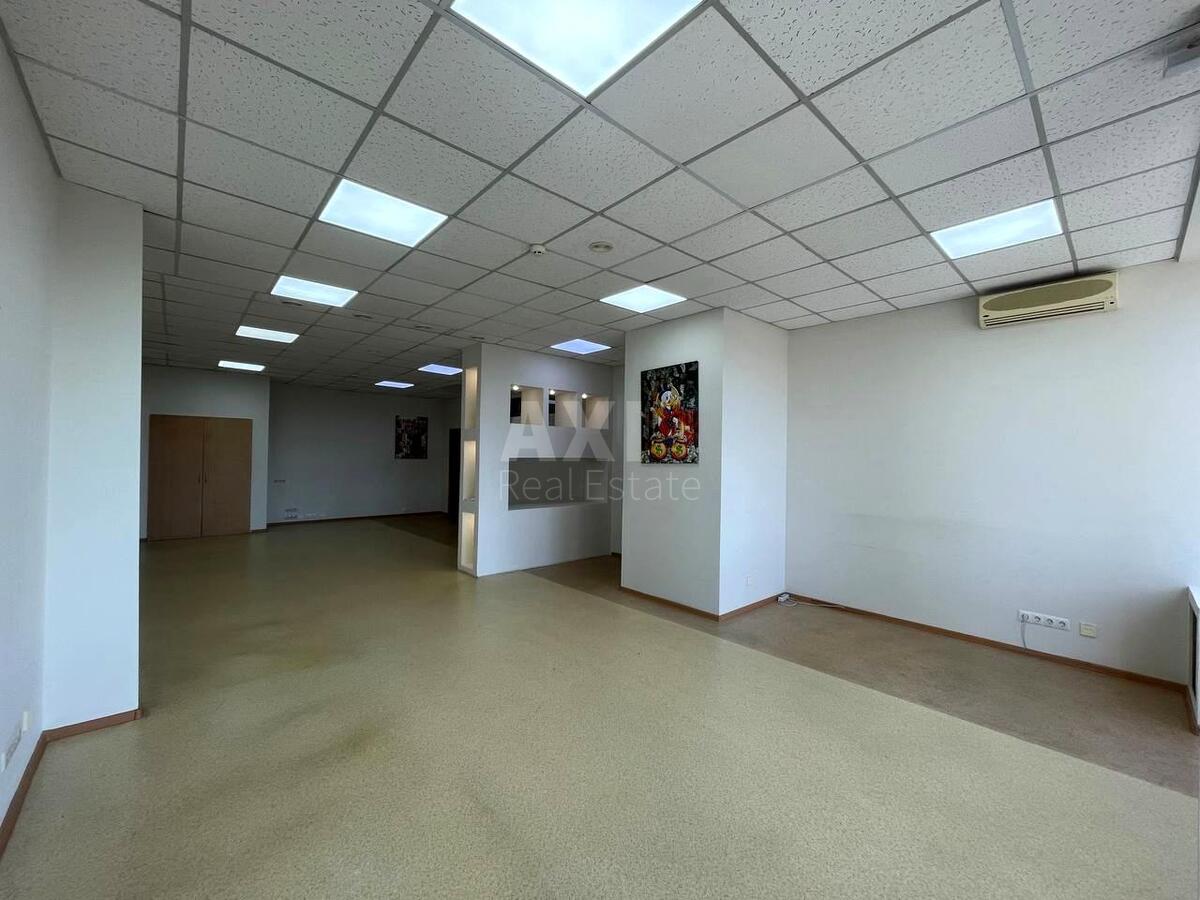 Office vul. Lypkivs'kogo Vasylja Mytropolyta 45, 138m2624250