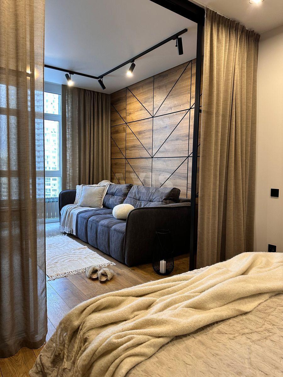 1k apartment vul. Mykil's'ko-Slobids'ka 102