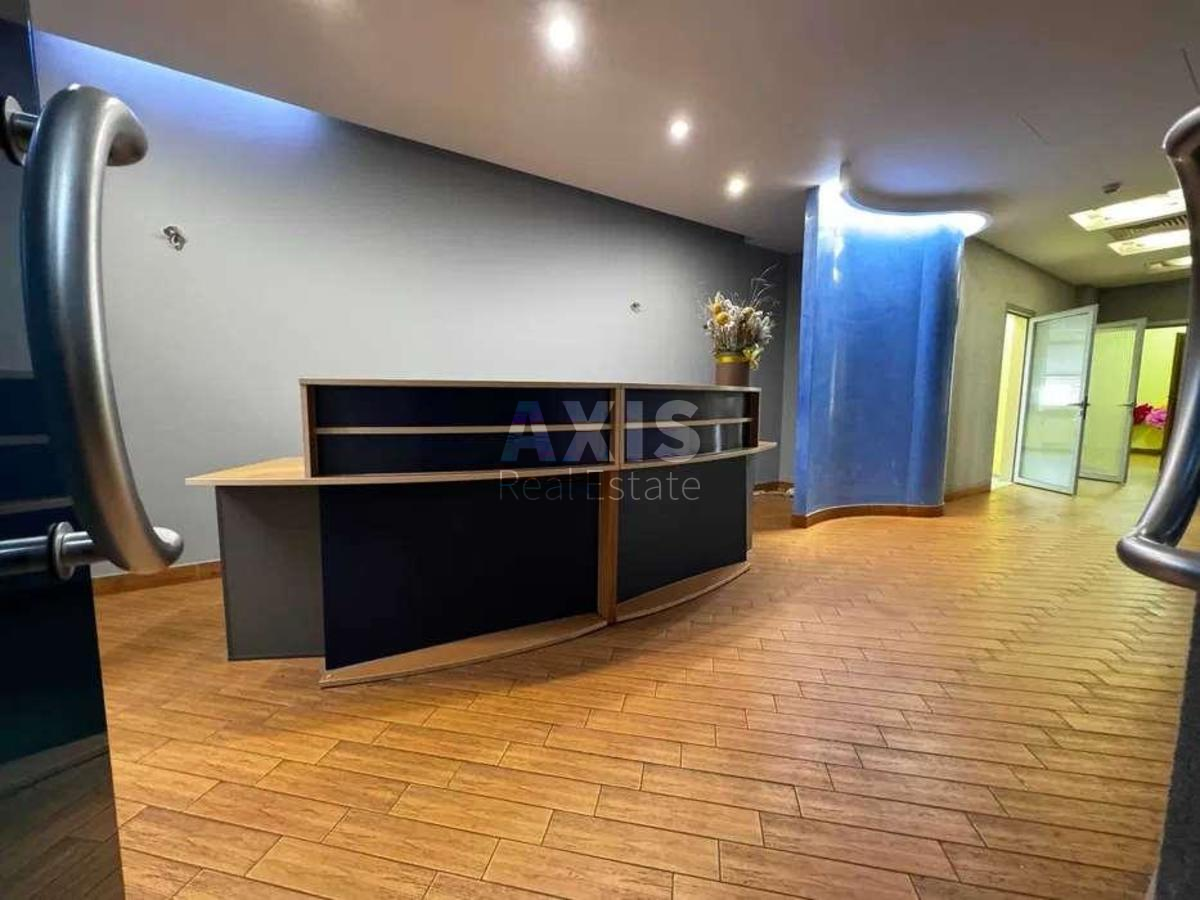 Office vul. Dmytrivs'ka 44А, 330m2319560