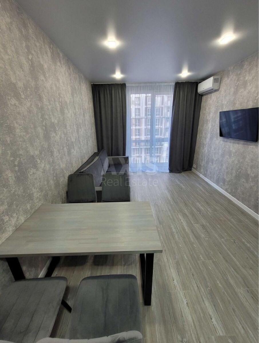 2k apartment vul. Myhajla Maksymovycha 243