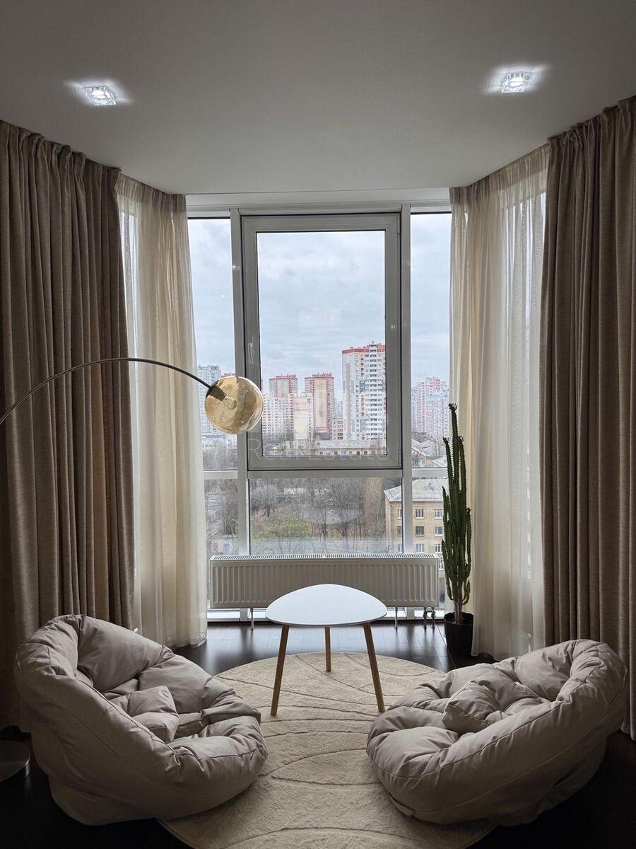 2k apartment vul. Yulia Zdanovska 71Г621186