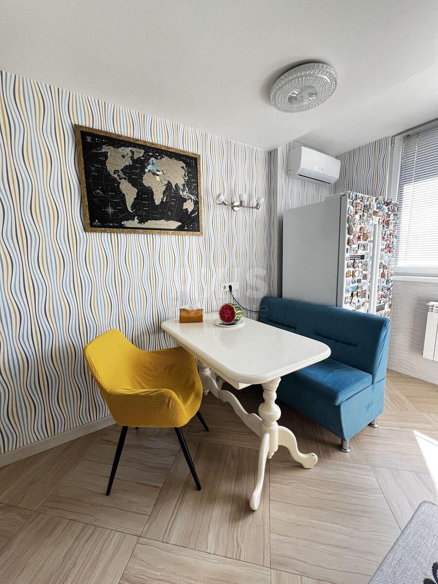 3k apartment vul. Verbyc'kogo Arhitektora 8578200