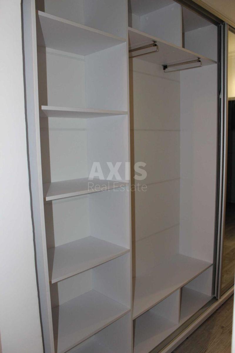 3k apartment vul. Vyshnjakivs'ka 122