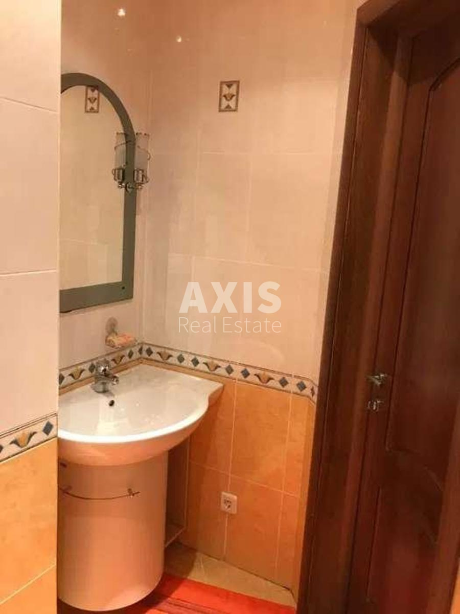 3k apartment vul. Knjazhyj Zaton 28