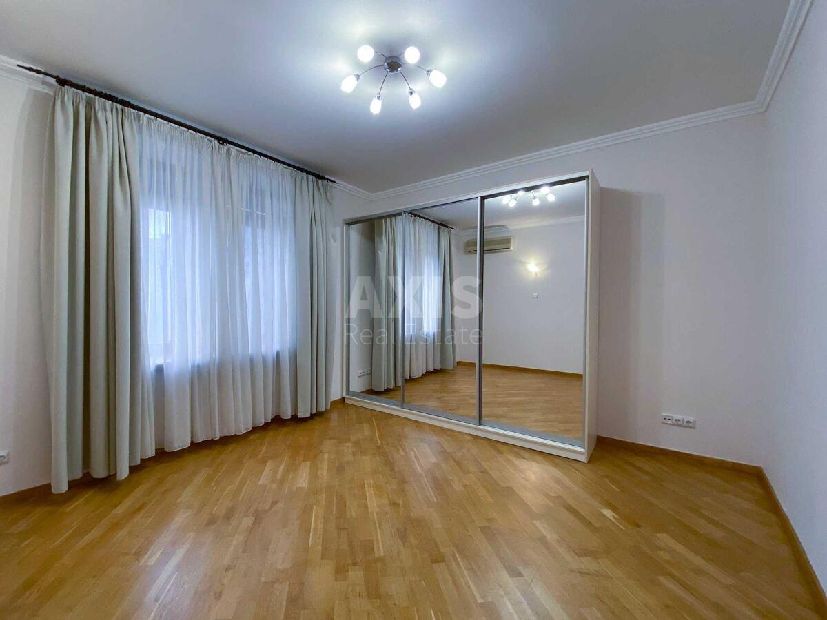 4k apartment vul. Kudrjavs'ka 13/1912