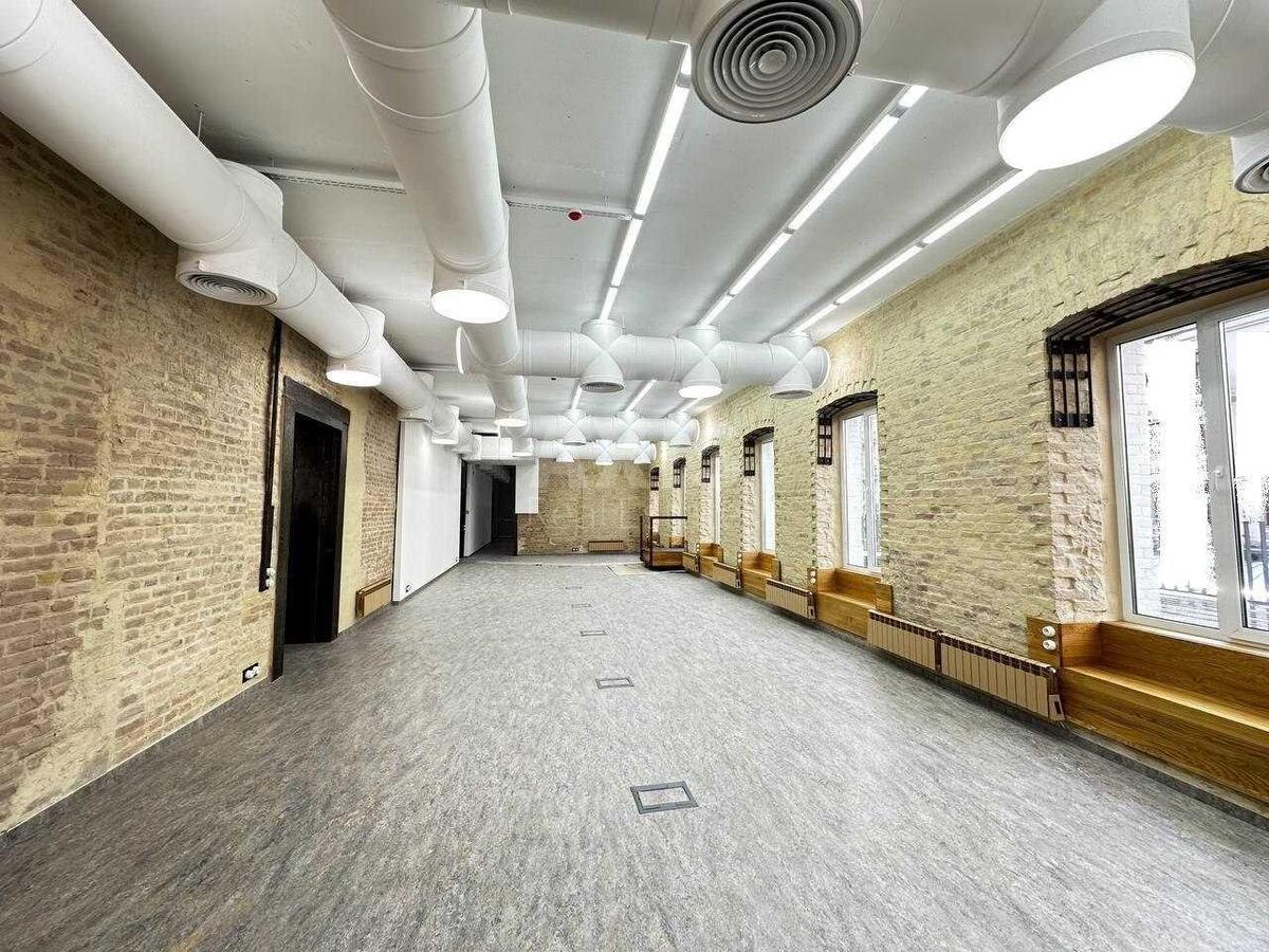 Office vul. Velyka Vasyl'kivs'ka 15, 420m20