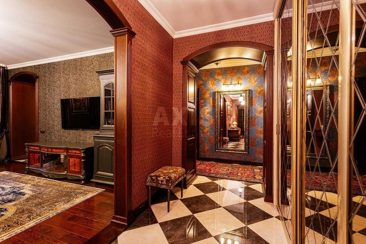 3k apartment vul. Zlatoustivs'ka 10/123