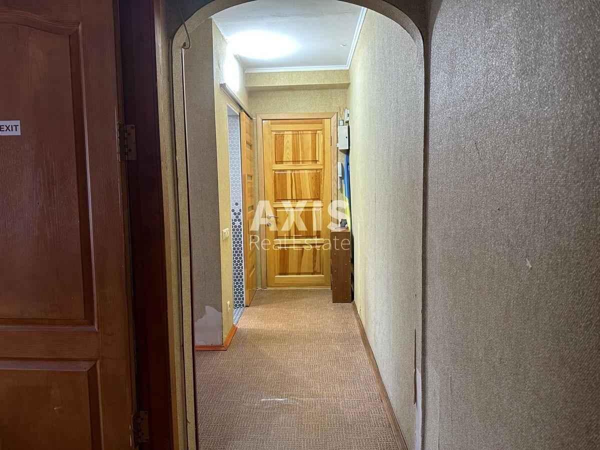 2k apartment vul. Budivel'nykiv 183