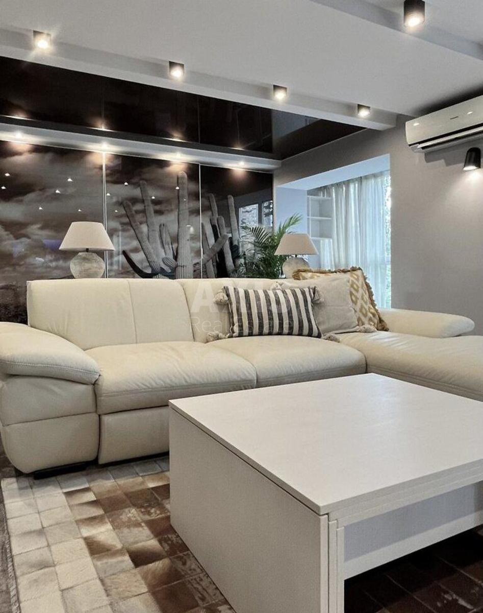 2k apartment vul. Novogospital'na 51