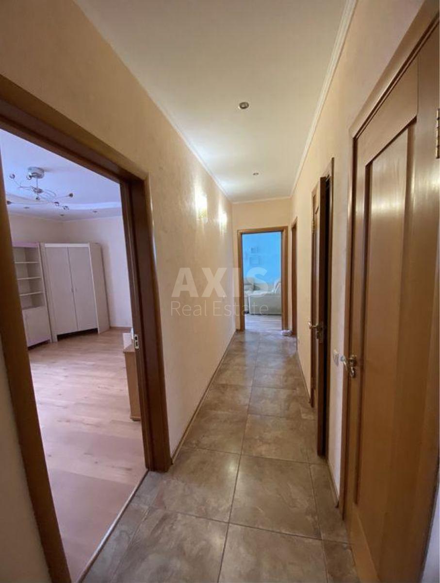 3k apartment vul. Rudans'kogo Stepana 4/65