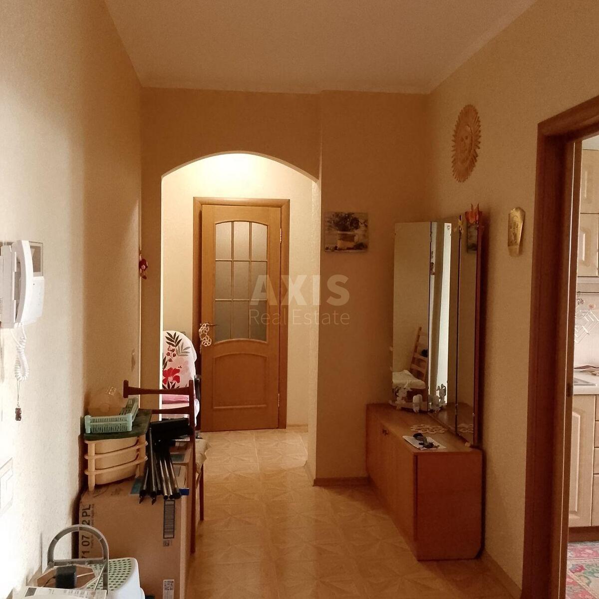 2k apartment vul. Krams'kogo Ivana 90