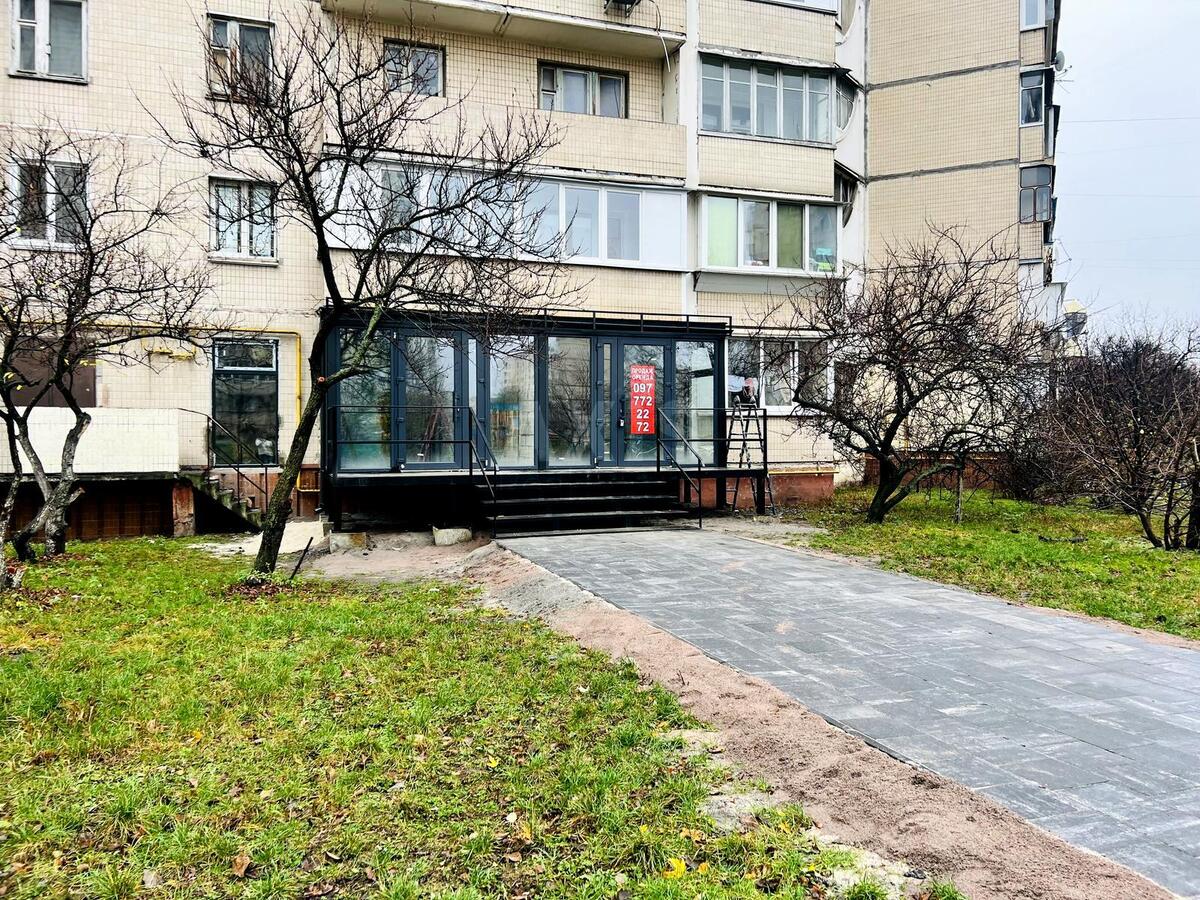 Объект торговли бул. Выгуровский 6, 40м2625112