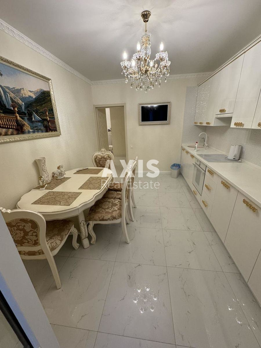 3k apartment pr-t Grygorenka Petra 140