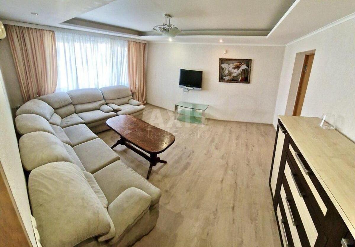 2к квартира пл. Победы 12573360
