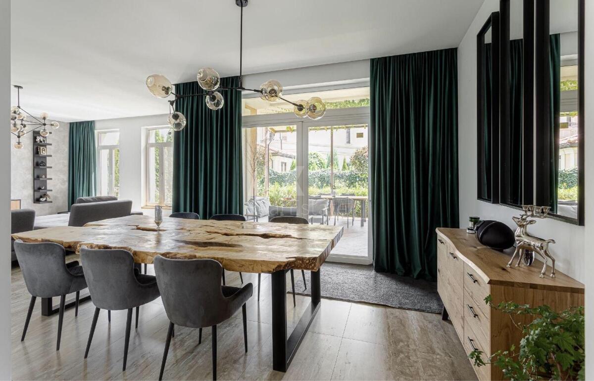 Дoм ул. Редчинская, 350м2, город Киев