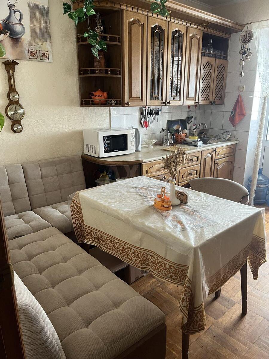 3к квартира ул. Ахматовой Анны 3А576090
