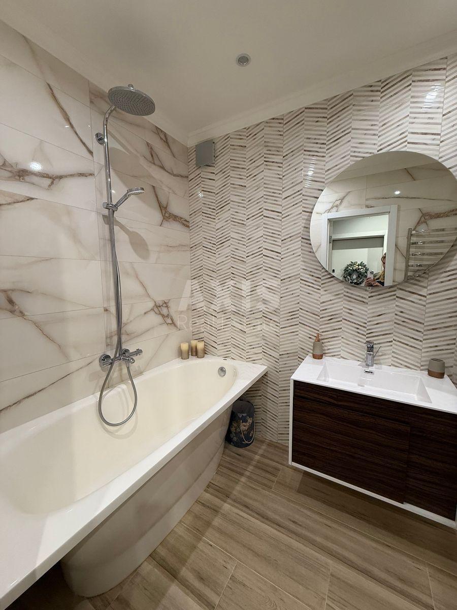 2k apartment vul. Zarichna 4/24