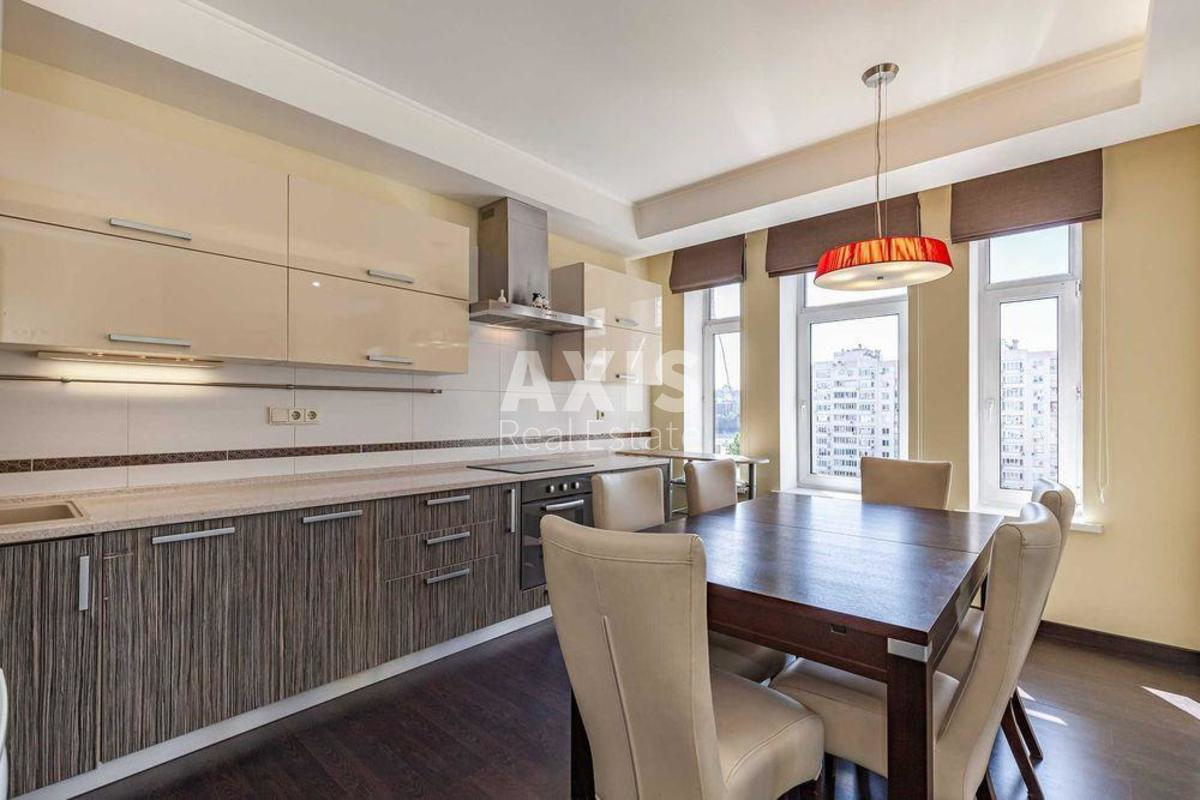 3k apartment vul. Saksagans'kogo 63/28