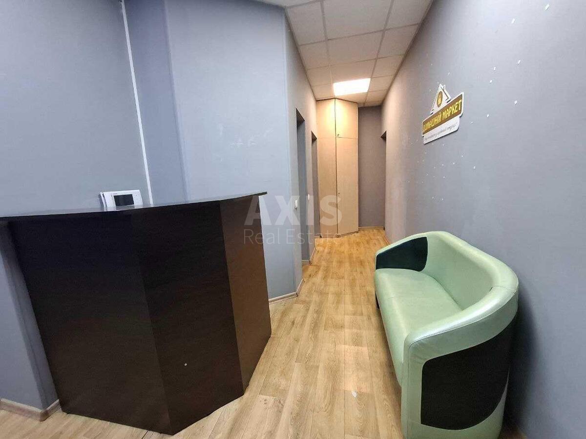 Office vul. Kostjantynivs'ka 22/17, 92m26