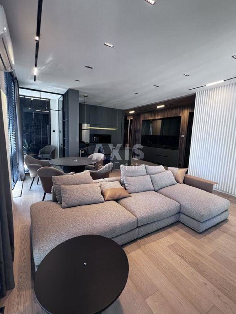 3k apartment vul. Dragomyrova Myhajla 101