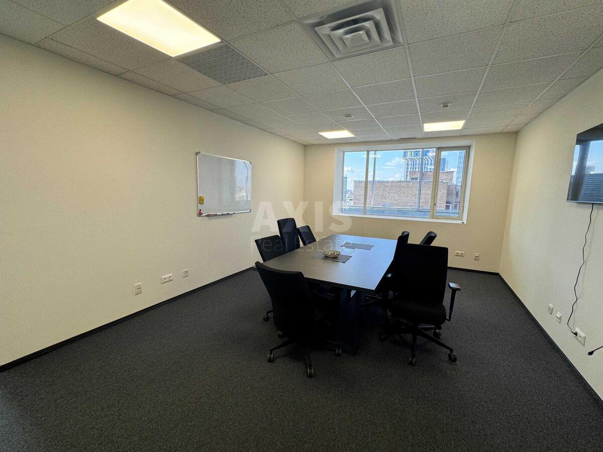 Office vul. Shovkovychna 42/44, 155m21