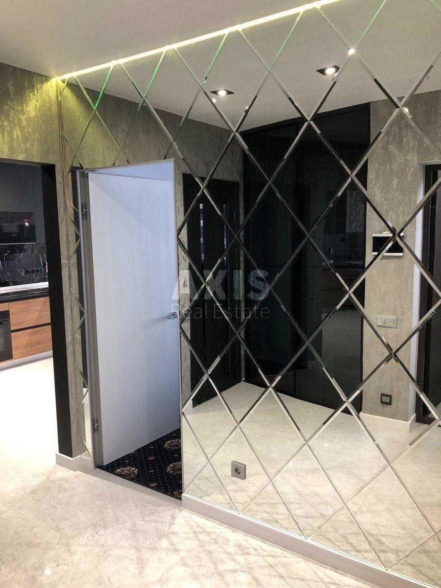2k apartment vul. Sverstjuka Jevgena 41