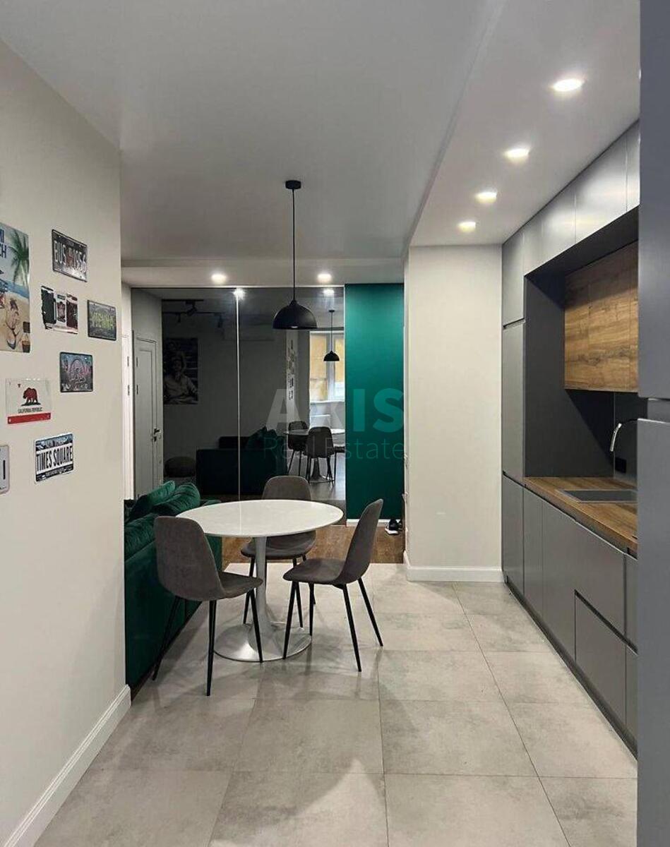 1k apartment vul. Glybochyc'ka 13/50