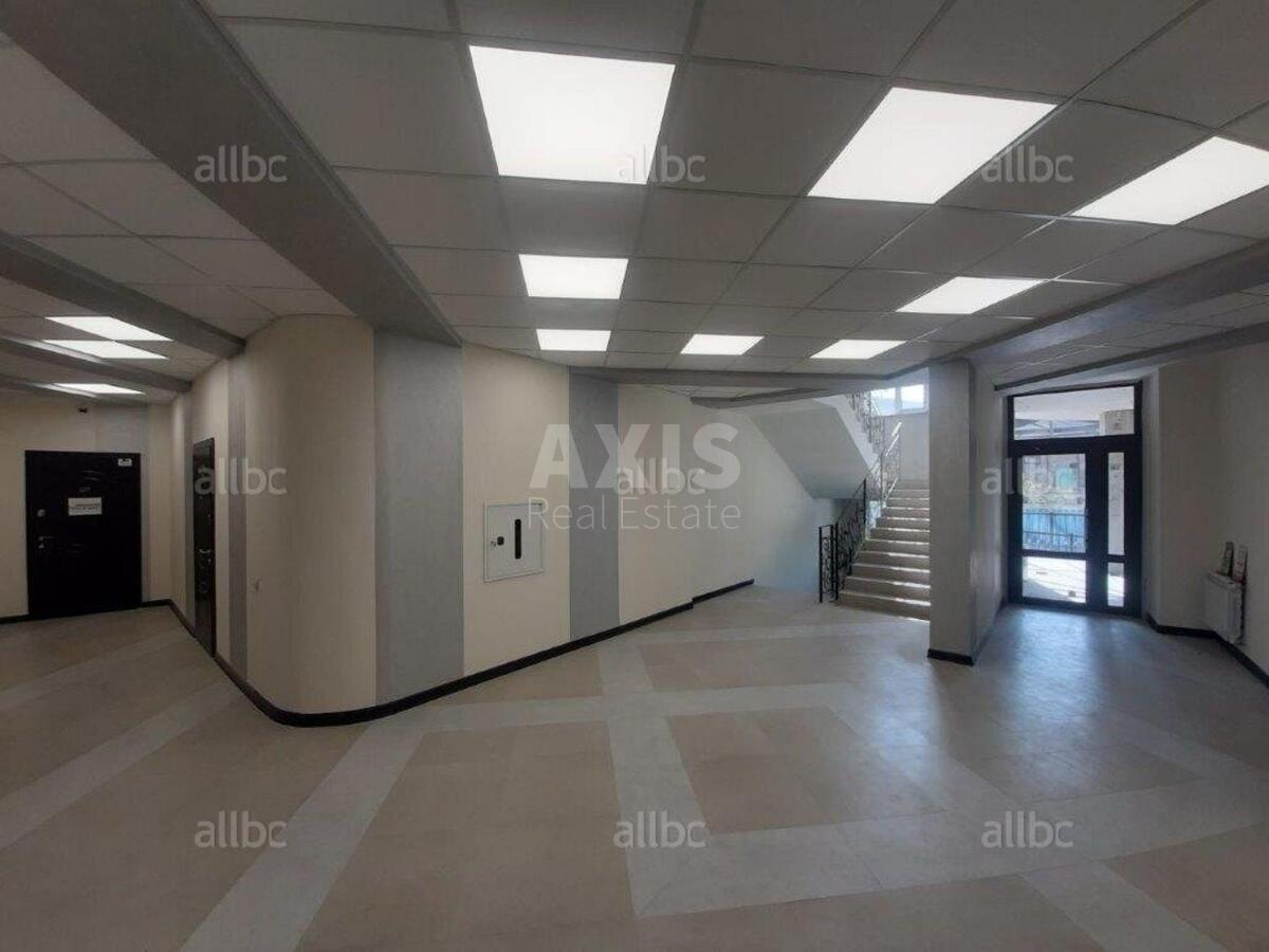 Office vul. Kostjantynivs'ka 75, 114m28