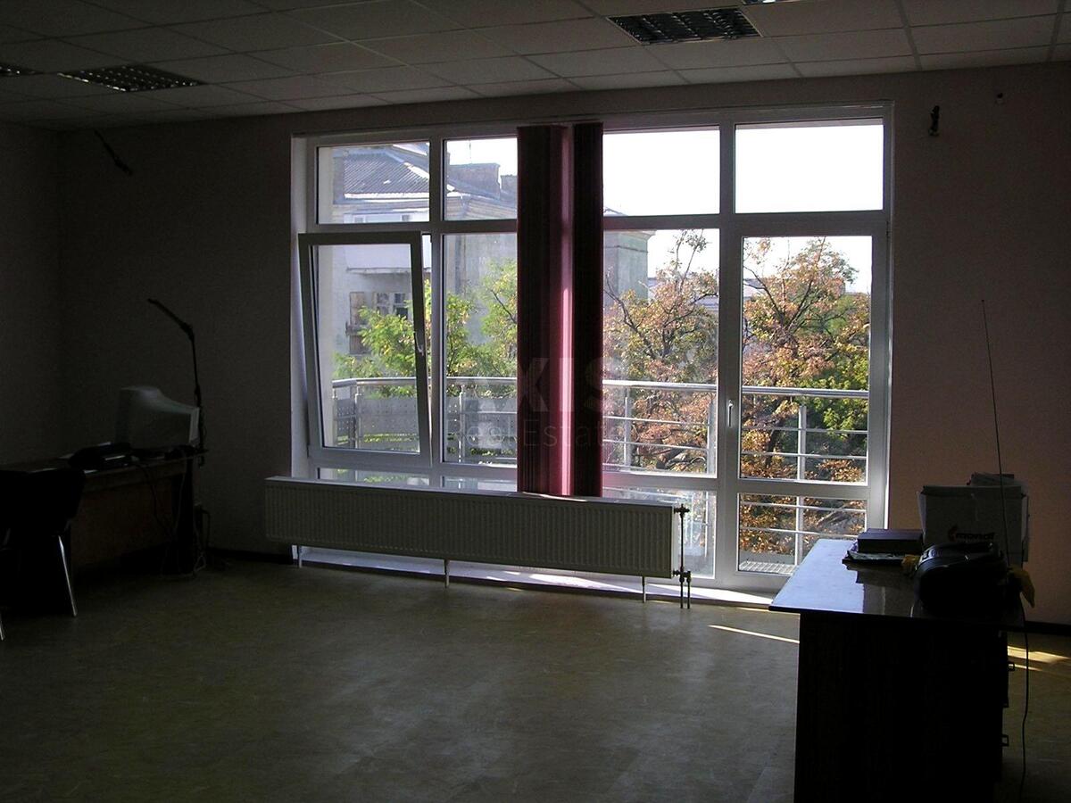 Office vul. Mel'nykova 18Б, 125m2632730