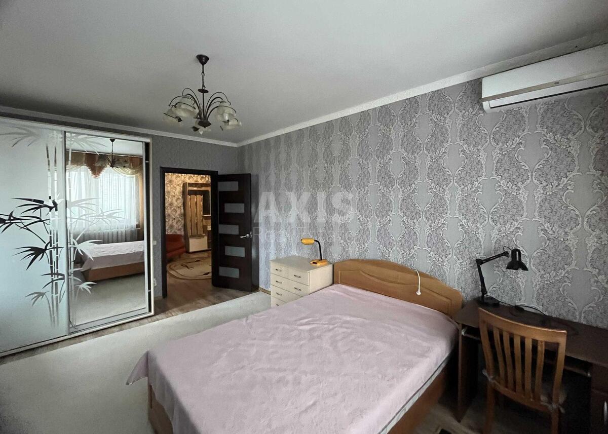 2к квартира пр-т Григоренко Петра 281