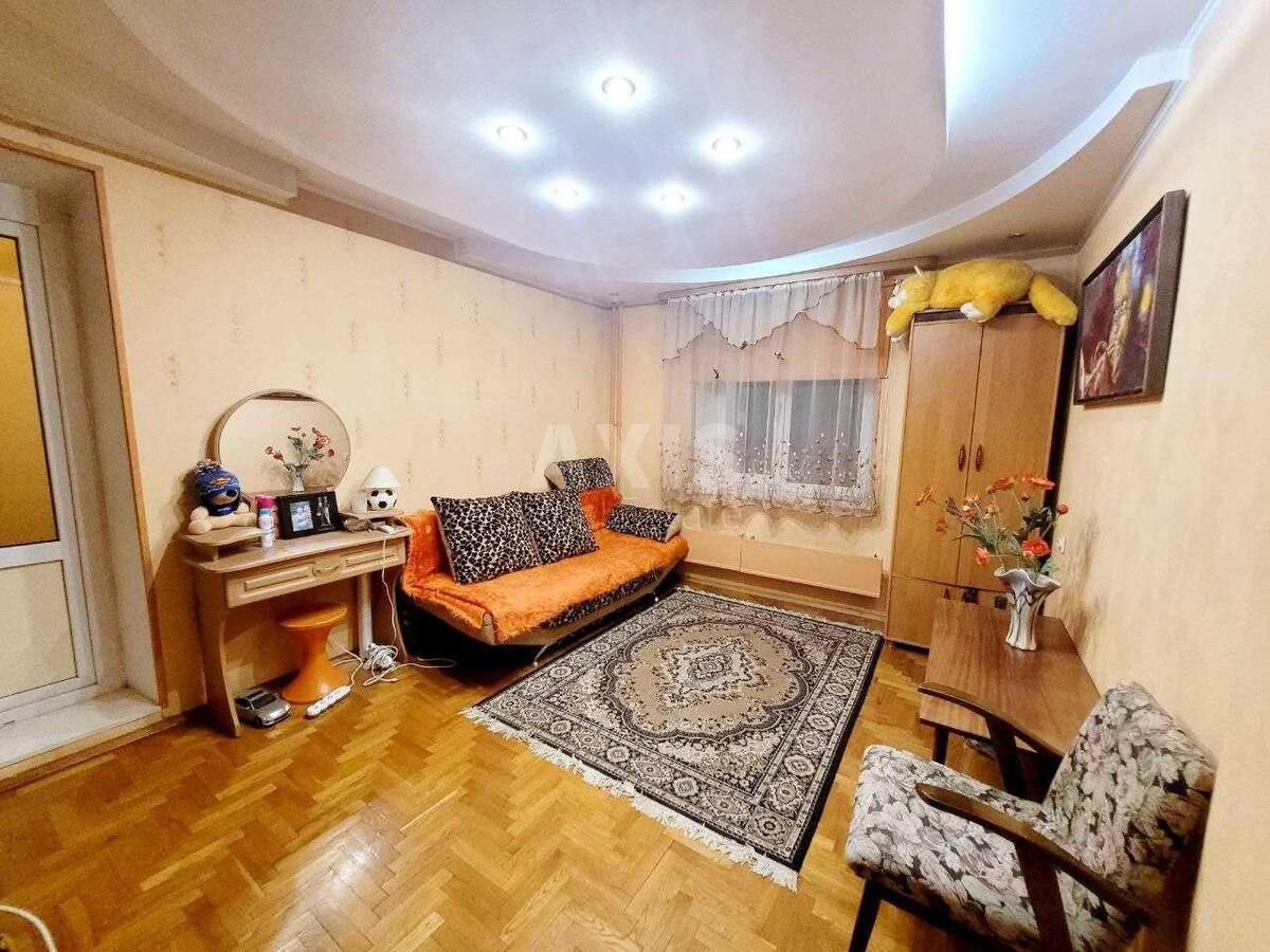 4k apartment pr-t Majakovs'kogo Volodymyra 722