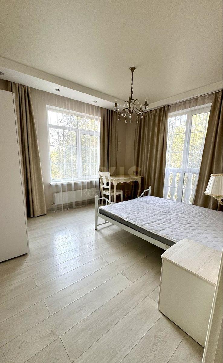 2k apartment vul. Lucenka Dmytra 8А3