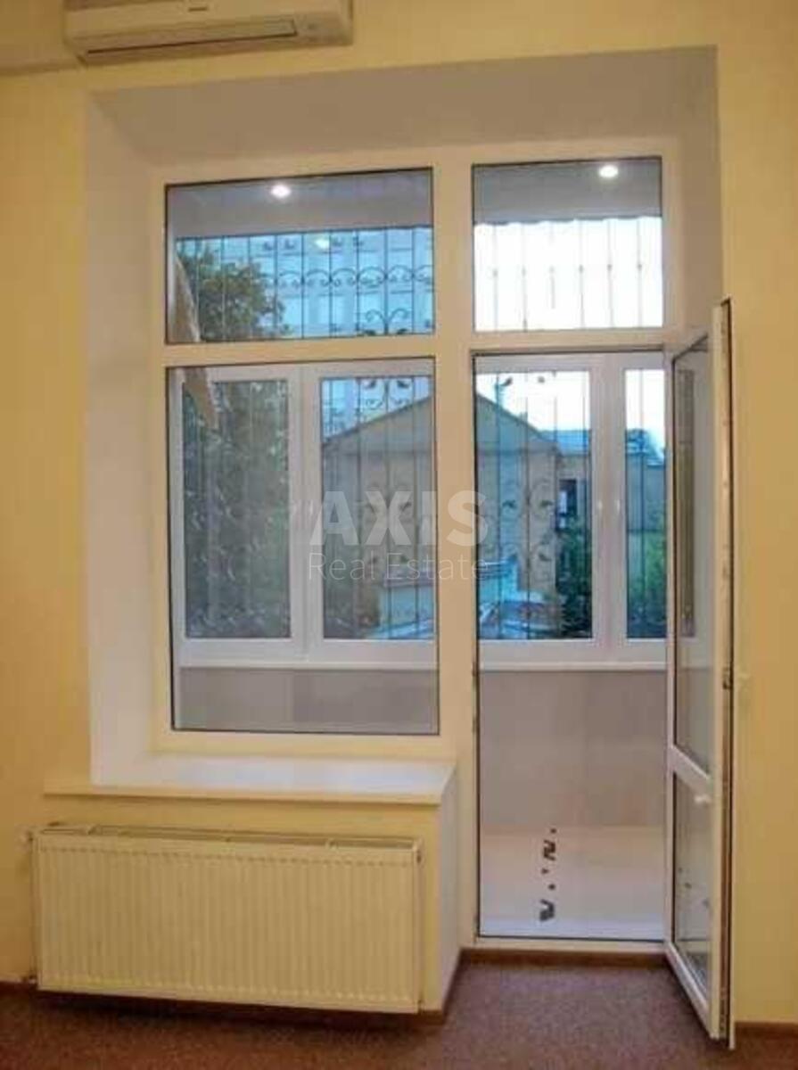 Office vul. Velyka Vasyl'kivs'ka 82, 90m23