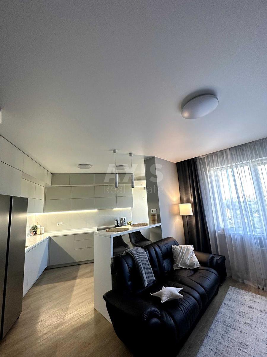 3k apartment vul. Novopol'ova 22