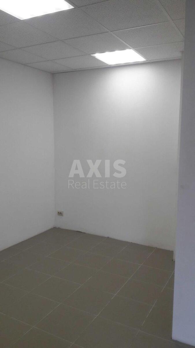 Trade object pr-t Komarova Kosmonavta 46В, 49m2554571