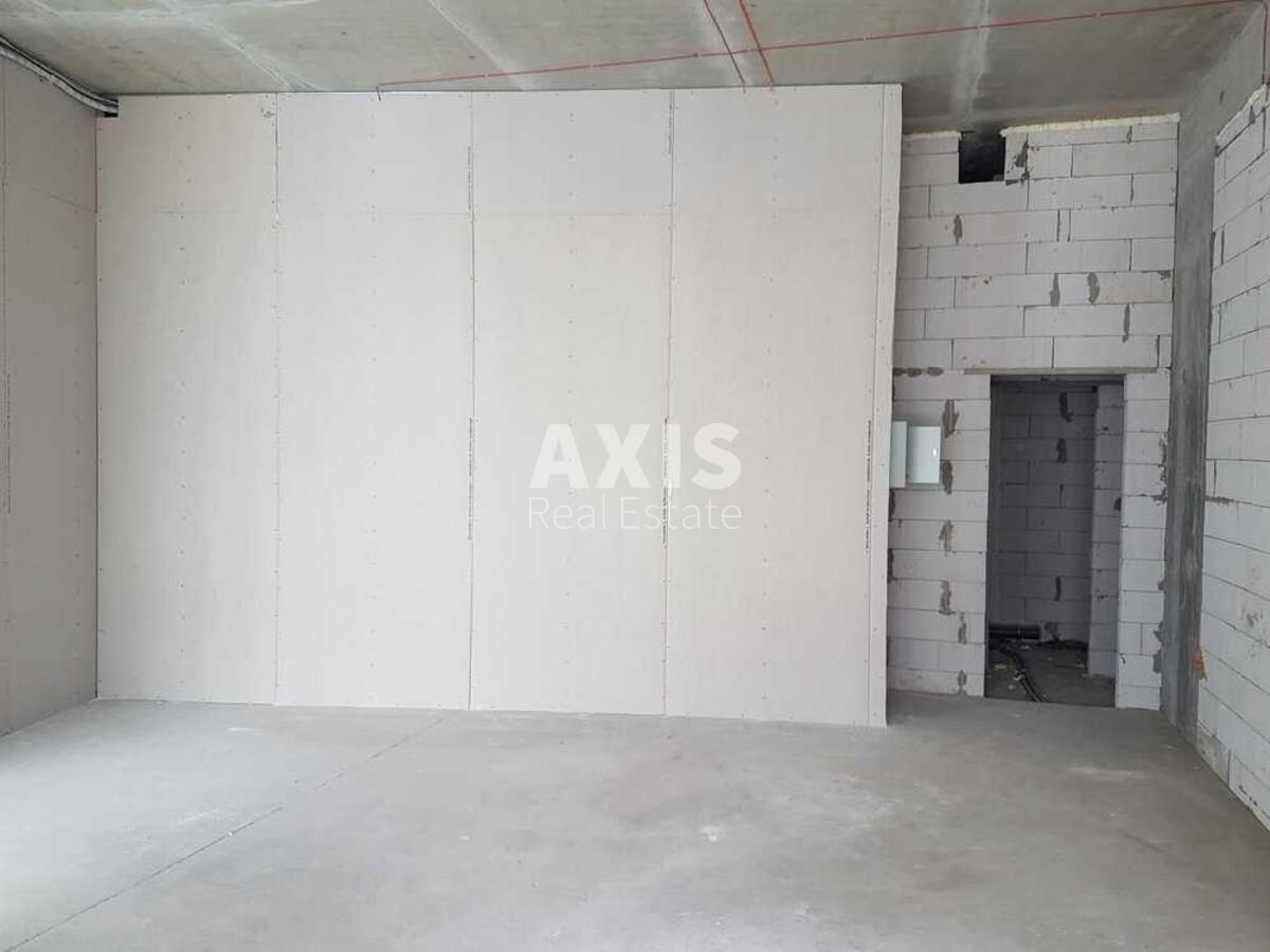 Trade object nab. Dniprovs'ka 13, 52m25432310