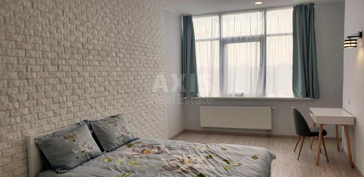 2к квартира бул. Дарницкий 8Б582498