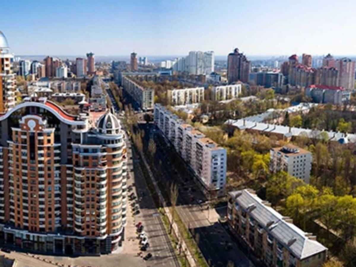 Офіс вул. Московська 8Б, 400м2