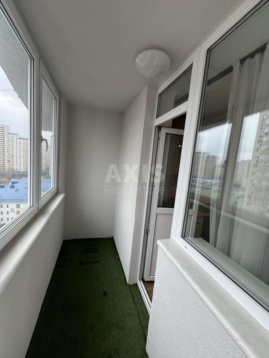 1k apartment vul. Urlivs'ka 23Б6
