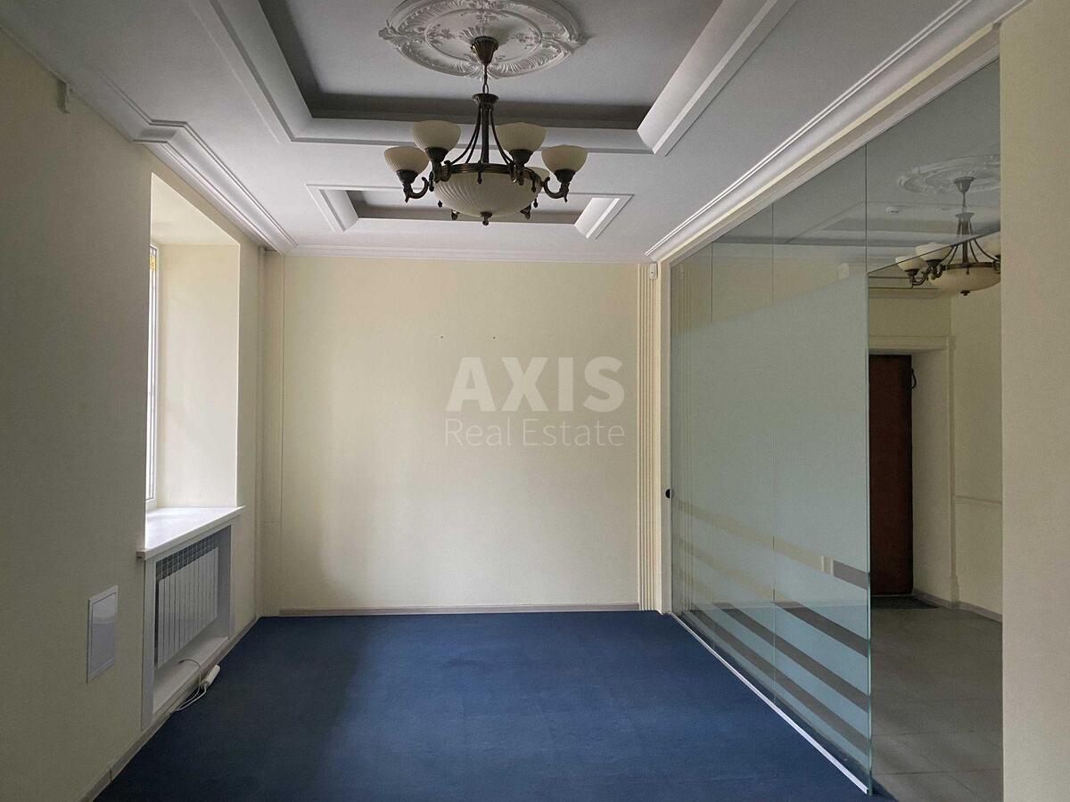 Office bul. Lesi Ukrai'nky 6, 191m262190